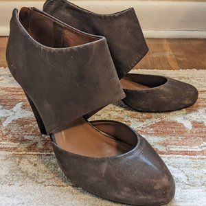 Leifsdottir Leather Wedge Heel in Chocolate